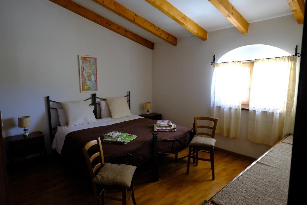 Casa Vacanze Campo D'Arco Nocera Umbra Bagian luar foto